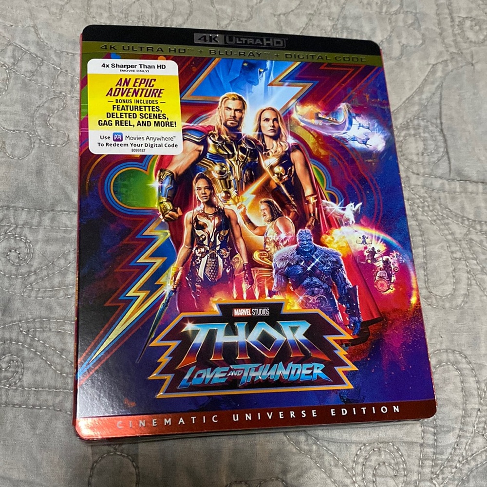 (NEW) Marvel Studios: Thor Love and Thunder Cinematic Universe Edition
